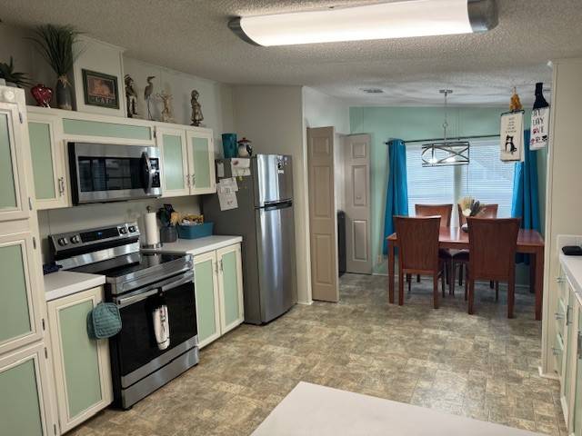 1425 Wild Dunes Court a Winter Haven, FL Mobile or Manufactured Home for Sale